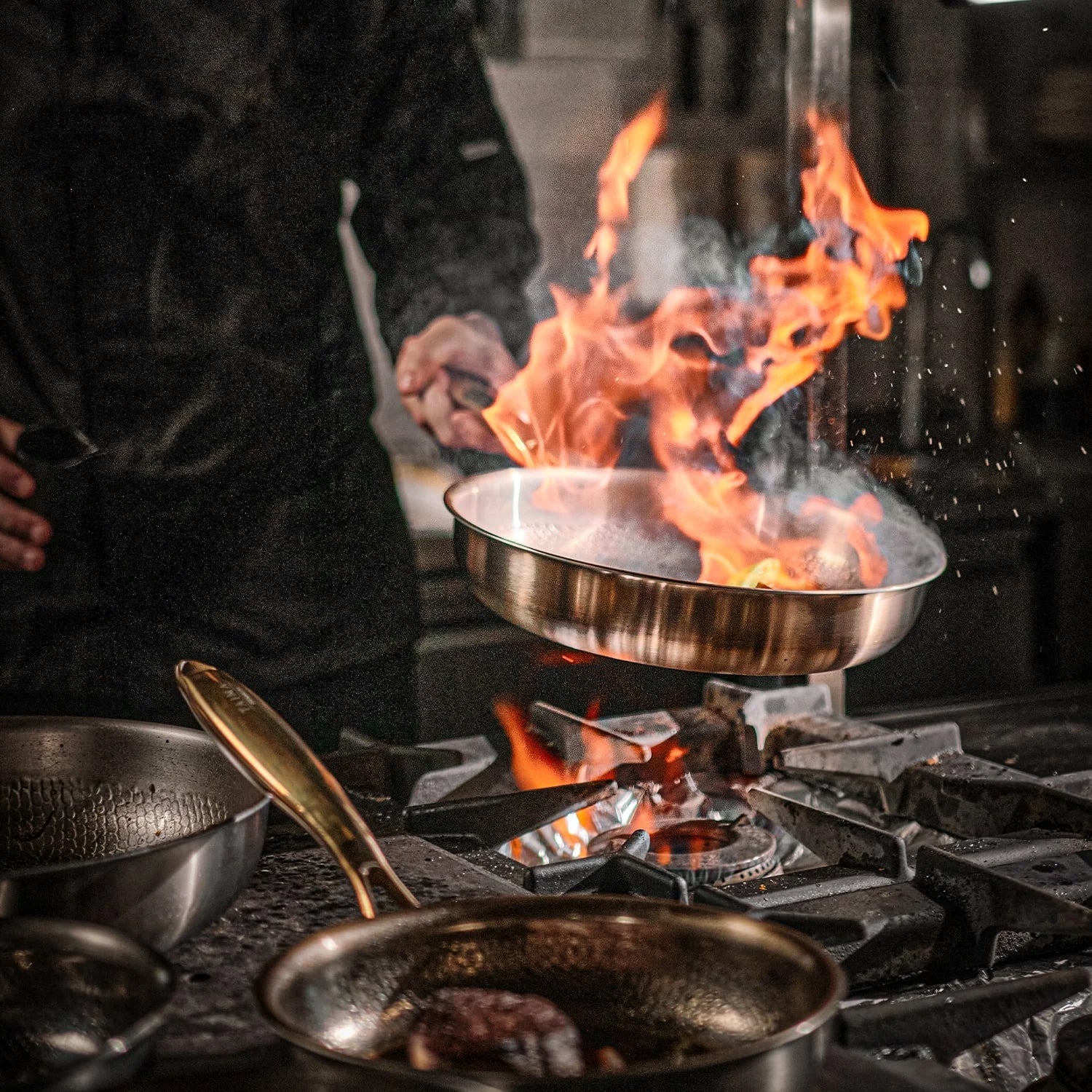 EziFrie Titanium Pan